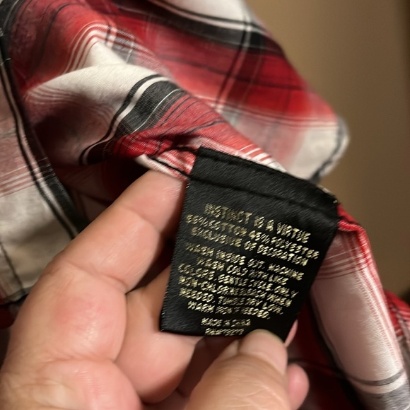 Y2K long sleeve button down shirt. B8 - Picture 5 of 5